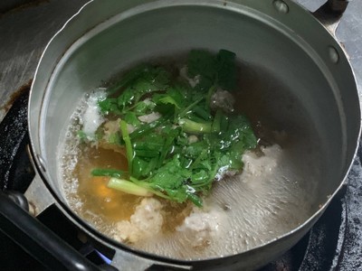 วิธีทำ แกงจืดหมูสับ วิธีทำ แกงจืดหมูสับ