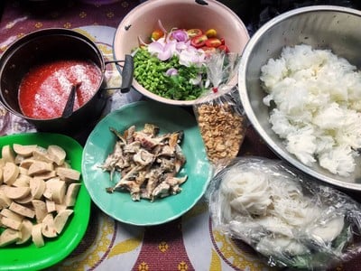 วิธีทำ ยำขนมจีนนัวๆด้วยน้ำปลาร้า วิธีทำ ยำขนมจีนนัวๆด้วยน้ำปลาร้า