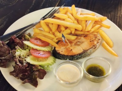 แซลม่อนสเต็ก