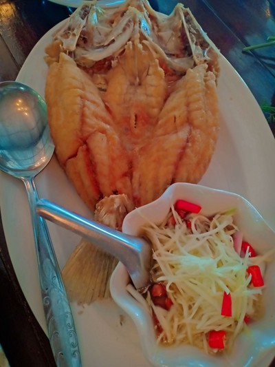 ปลากระพงทอดน้ำปลา