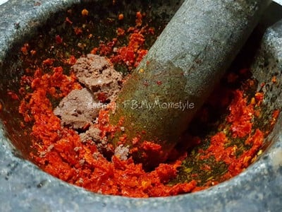 พริกแกงเหลือง (แกงส้มใต้)