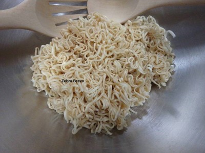 วิธีทำ ลาบมาม่าหมูสับ วิธีทำ ลาบมาม่าหมูสับ