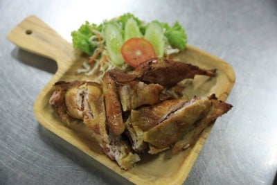 ไก่อบโอ่ง
