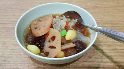 แปดเซียน (แนะนำทานคู่กับน้ำลำไย)