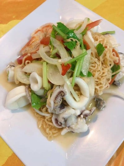 ข้าวต้มปลาเมืองชล ลาดพร้าว 71 ข้าวต้มปลาเมืองชล ลาดพร้าว 71