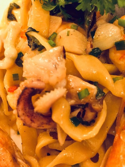 Fettuccine tomato seafood