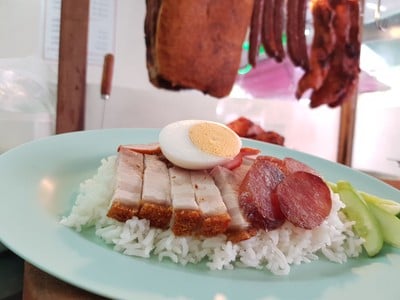 หมูแดง (Mu Daeng Restaurant) โชคชัย4 หมูแดง (Mu Daeng Restaurant) โชคชัย4