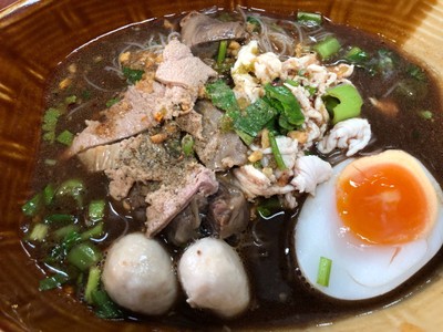 ก๋วเตี๋ยวเรือยกซด