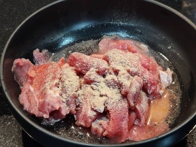 วิธีทำ หมักหมูหรือเนื้อให้นุ่มเด้งแบบภัตราคารจีน วิธีทำ หมักหมูหรือเนื้อให้นุ่มเด้งแบบภัตราคารจีน