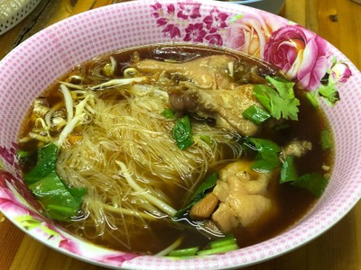 เมนูของร้าน ก๋วยเตี๋ยวไก่กล้วยน้ำไท-เจ้าเก่า พระโขนง