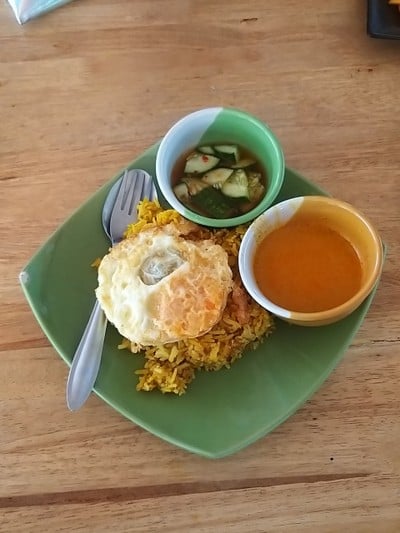 เมนูของร้าน โรตีป้าหนอม สุราษฎร์
