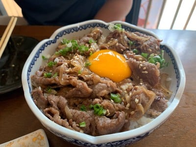 ข้าวหน้าเนื้อ