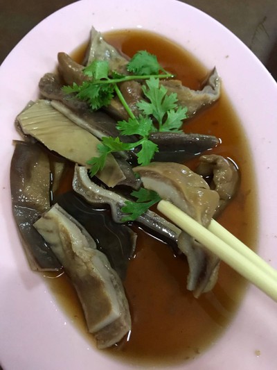 กระเพราะหมู