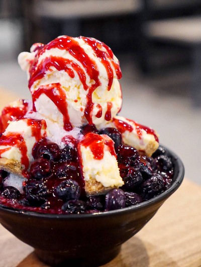 Blueberry Cheesecake Bingsu