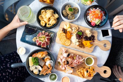 เมนูของร้าน Barracuda Rooftop Bar