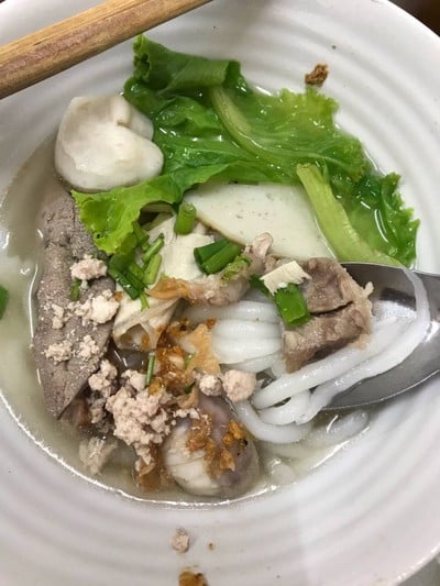เกี่ยมอี้น้ำใส