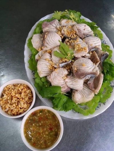 สำเริง อาหารป่า สนามกอล์ฟปัญญา