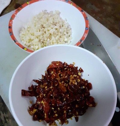 วิธีทำ กะเพราหมูสับพริกแห้ง