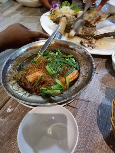 อาหาร หรือ เครื่องดื่ม