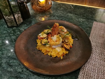 อาหาร หรือ เครื่องดื่ม