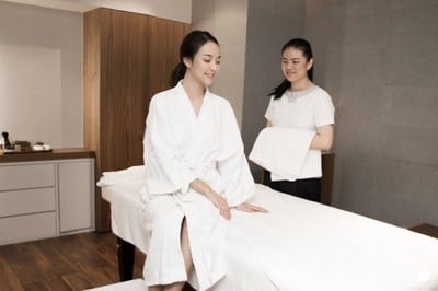 Three Rhythm Retreat centralwOrld