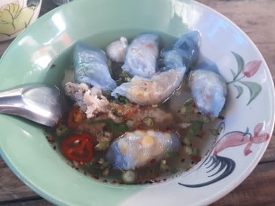 เมนูของร้าน ก๋วยเตี๋ยวปากหม้อญวน หลบมุม (ป้าเม้า) วัดไตรมิตร
