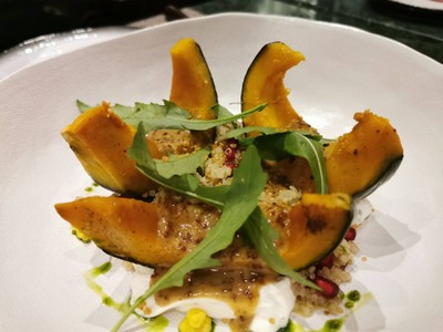 อาหาร หรือ เครื่องดื่ม