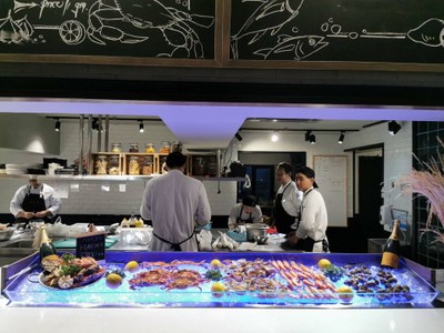 อาหาร หรือ เครื่องดื่ม