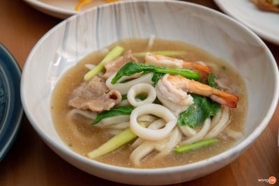 ร้านราดหน้าเจ๊เตี้ยกระทุ่มแบน สาขามหาชัย มหาชัย ร้านราดหน้าเจ๊เตี้ยกระทุ่มแบน สาขามหาชัย มหาชัย