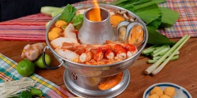 เย็นตาโฟต้มยำหม้อไฟ