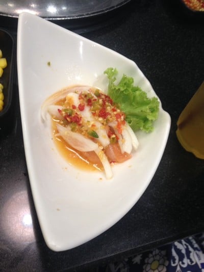 ยำปลาแซลมอน