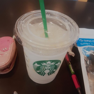 นมสดเฮเซลนัท