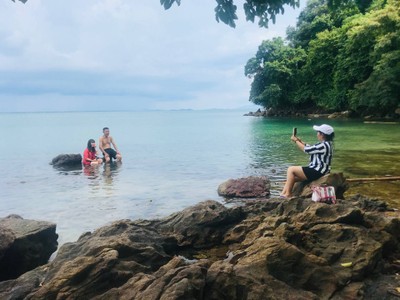 บุฟเฟ่ต์ปูไข่และอาหารทะเลพัก2วัน1คืนเพียง 1800 บาท/คน