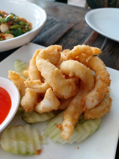 เมนูของร้าน Laemcharoen Seafood ระยอง