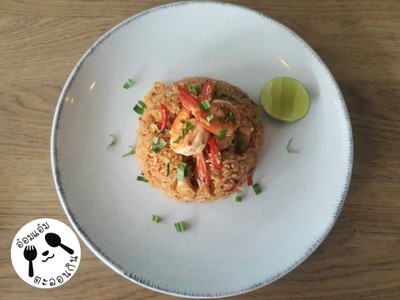 ข้าวผัดต้มยำกุ้ง