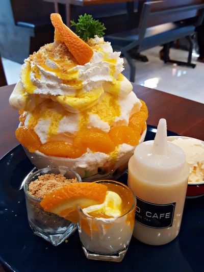 BEYOND CAFE (บียอนด์ คาเฟ่ กาแฟ เค้ก) สาขาอาชีวะ BEYOND CAFE (บียอนด์ คาเฟ่ กาแฟ เค้ก) สาขาอาชีวะ