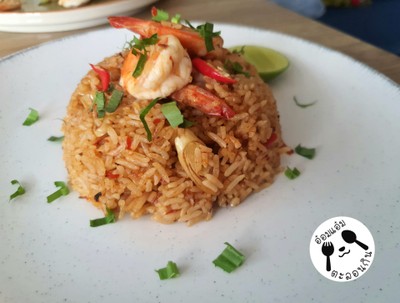 ข้าวผัดต้มยำกุ้ง