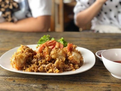 กุ้งทอดกระเทียม