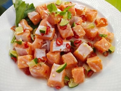 เมนู ครัวข้าวโอ๊ด หมูกรอบพรีเมี่ยม หน้าโรงพยาบาลแพทย์รังสิต