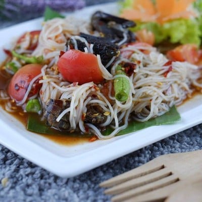 แซ่บบุรี