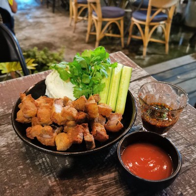 หมูสามชั้นทอด