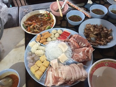 หมูกะทะ ชุดละ 450.-