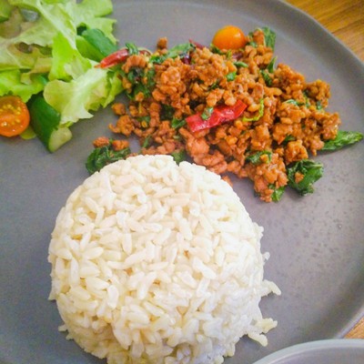 กระเพราหมู