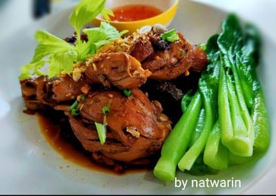 " เมนู น่องไก่ตุ๋นยาจีน " " เมนู น่องไก่ตุ๋นยาจีน "