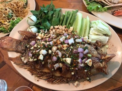 ก้ามทอง