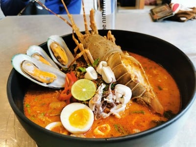 ม่ามาต้มยำล็อบสเตอร์