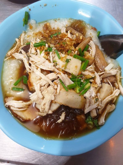 ต้มเส้นผสมโจ๊ก