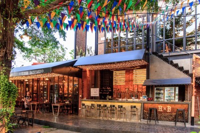 Hidden Backyard Cafe & Hangout