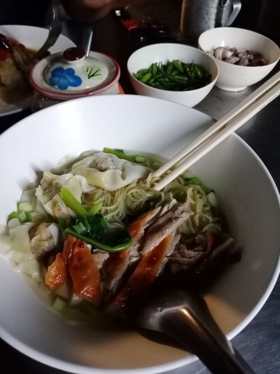 บะหมี่แห้งเป็ดย่าง