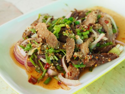 หมูน้ำตก